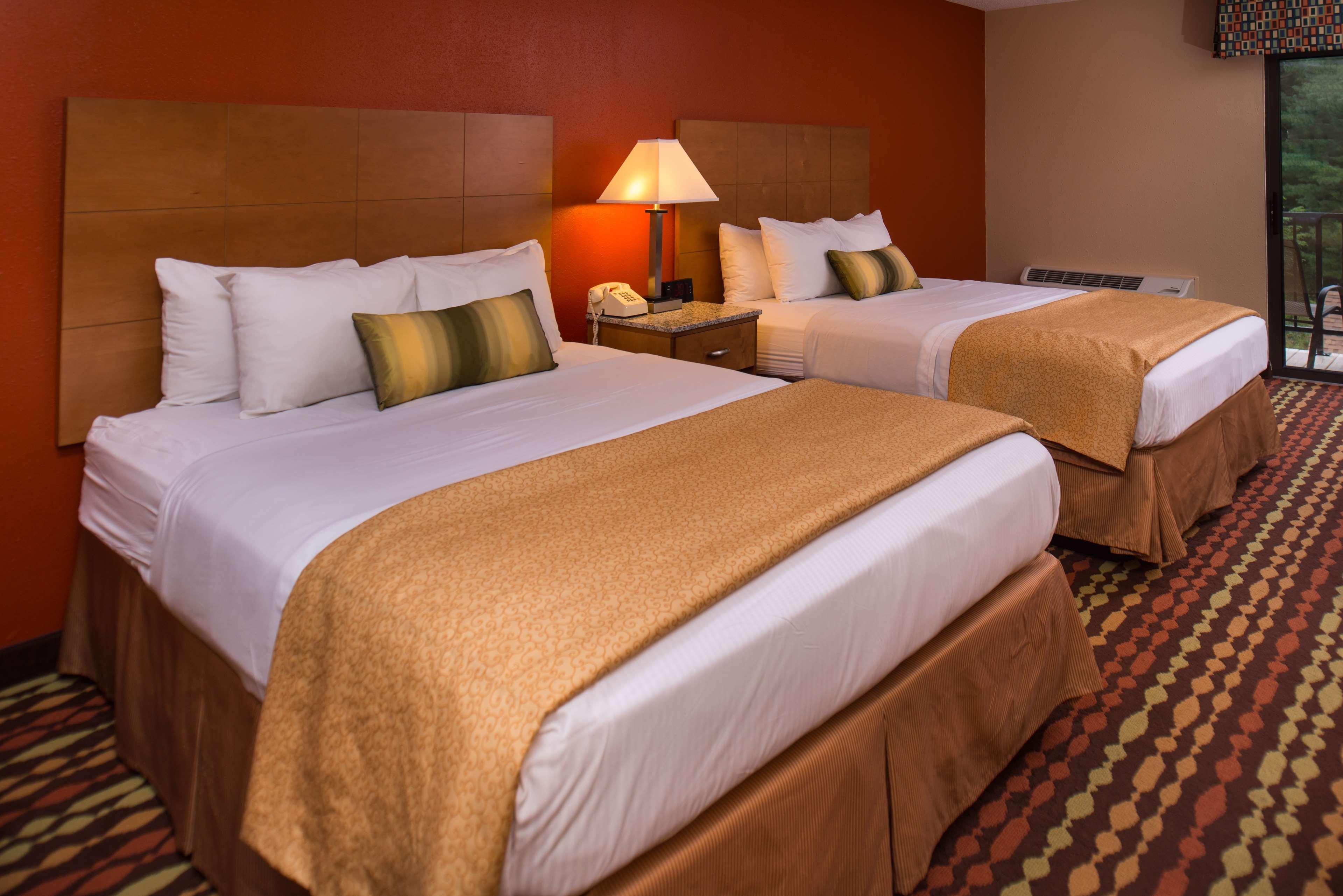 Western Ambassador & Hotel 3*